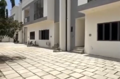 4-BEDROOM TERRACE DUPLEX WITH BQ