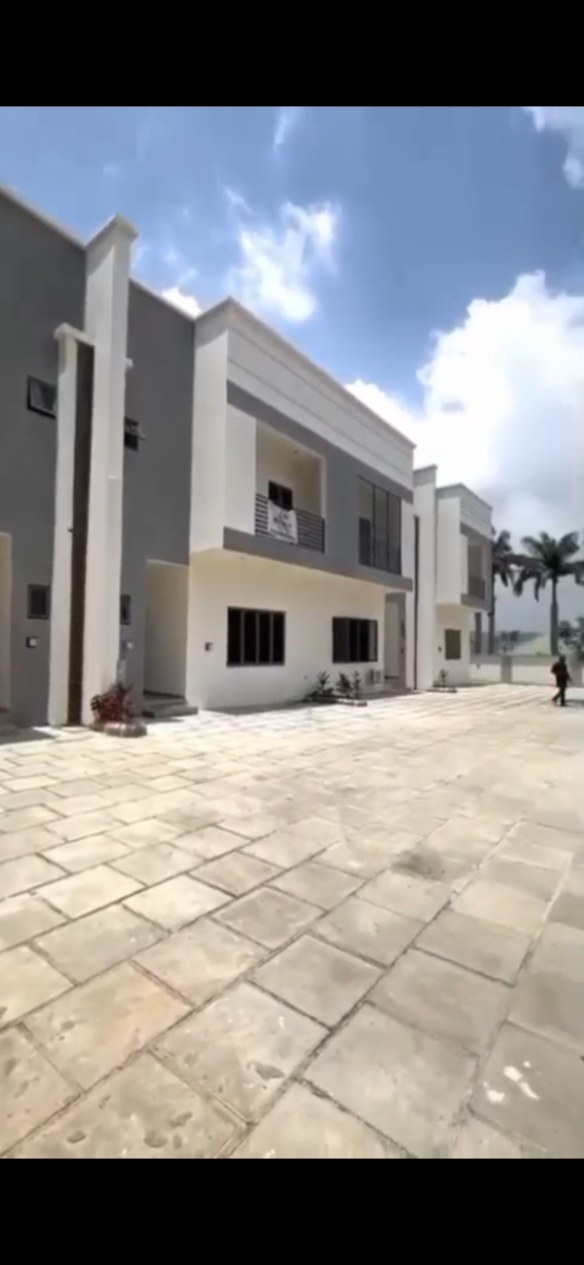 4-BEDROOM TERRACE DUPLEX WITH BQ