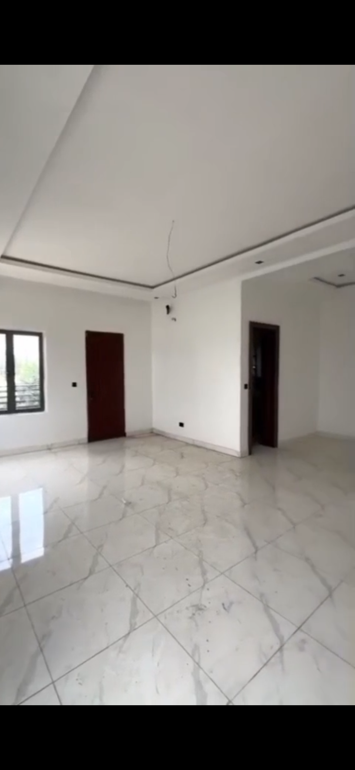 4-BEDROOM TERRACE DUPLEX WITH BQ